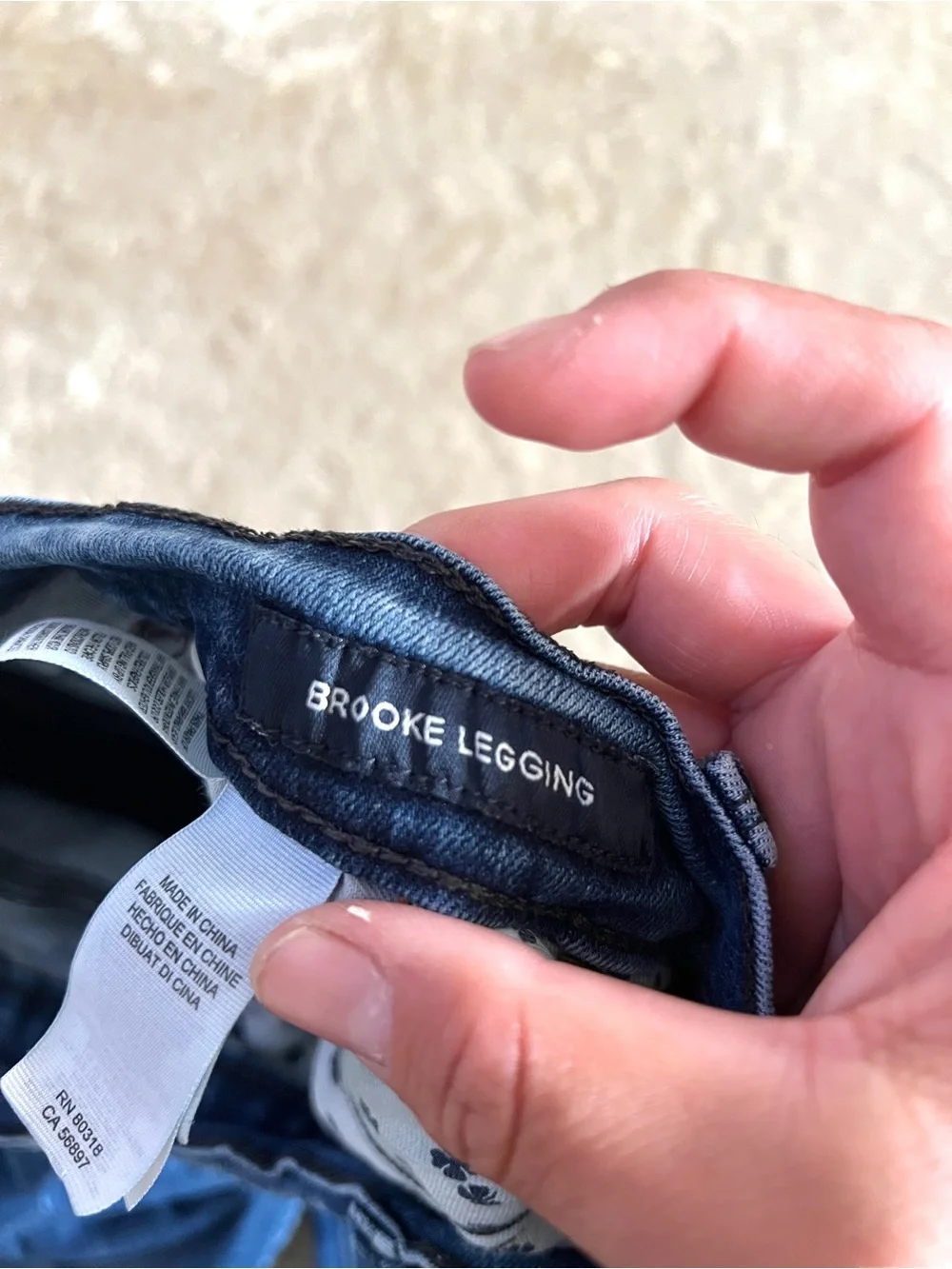LUCKY BRAND Woman's Brooke Legging Jeans Size 6